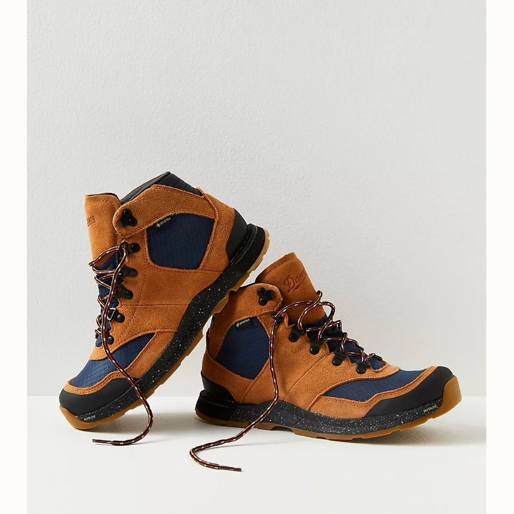 Like New - Worn Twice - Danner Free Spirit Boots, Size 10